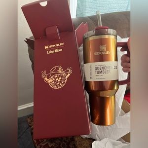 Lainey Wilson Stanley!